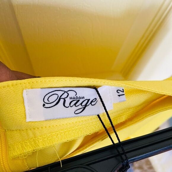 Ruffle hem design skirt (3 for $25) - Picture 4 of 5